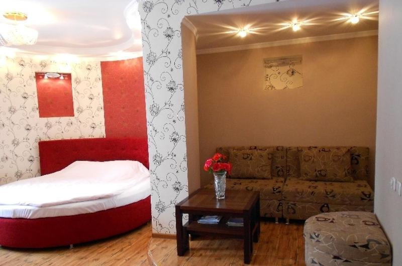 Rise Hotel Almaty Room photo
