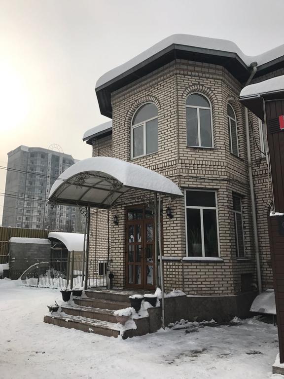 Rise Hotel Almaty Exterior photo
