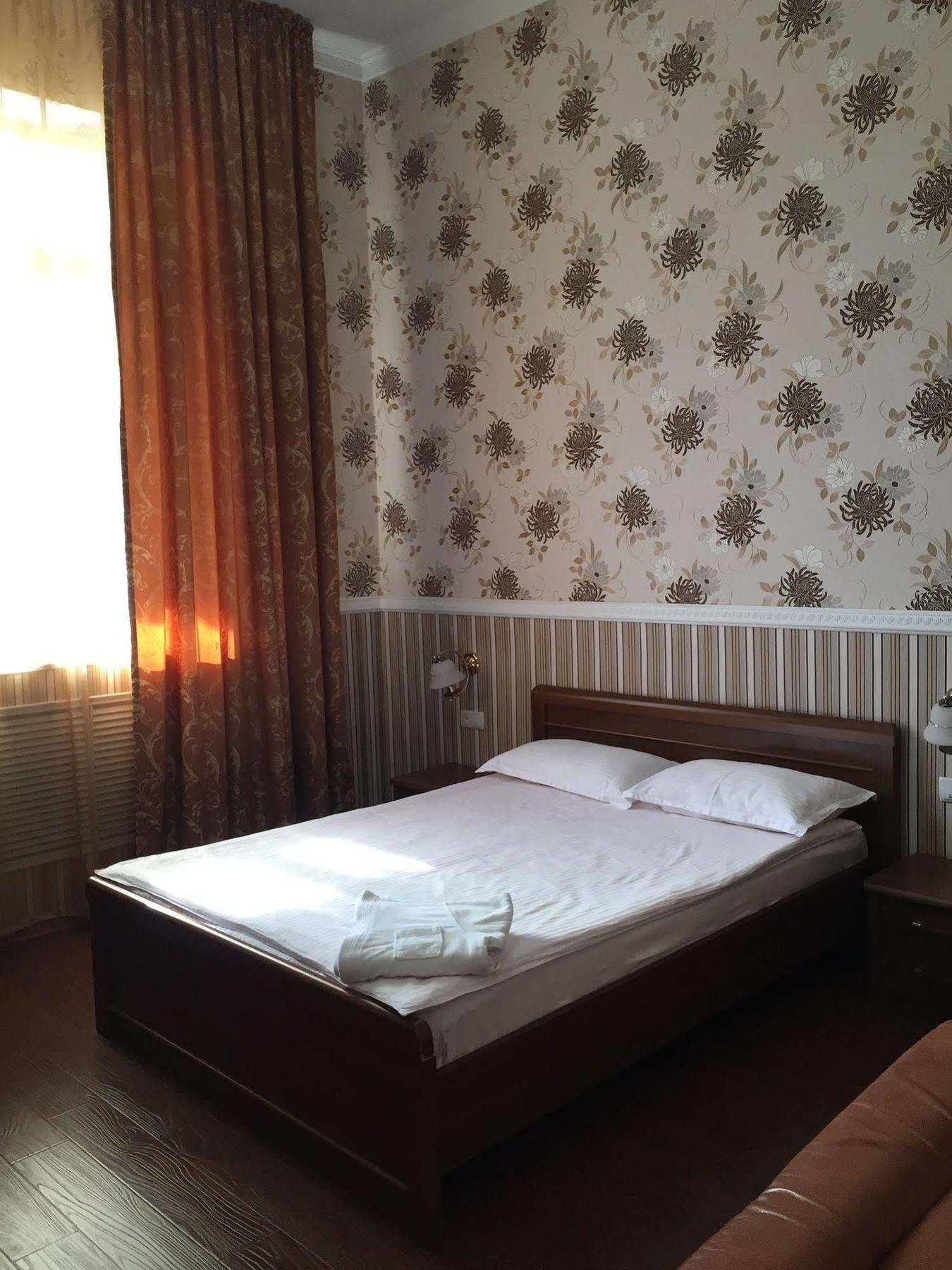 Rise Hotel Almaty Exterior photo