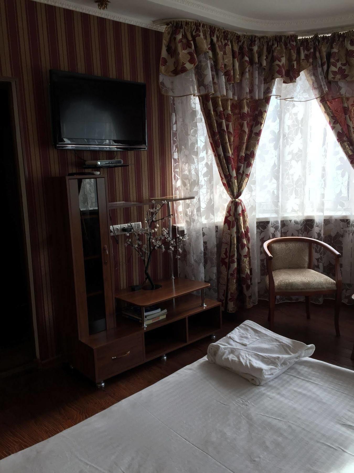 Rise Hotel Almaty Exterior photo